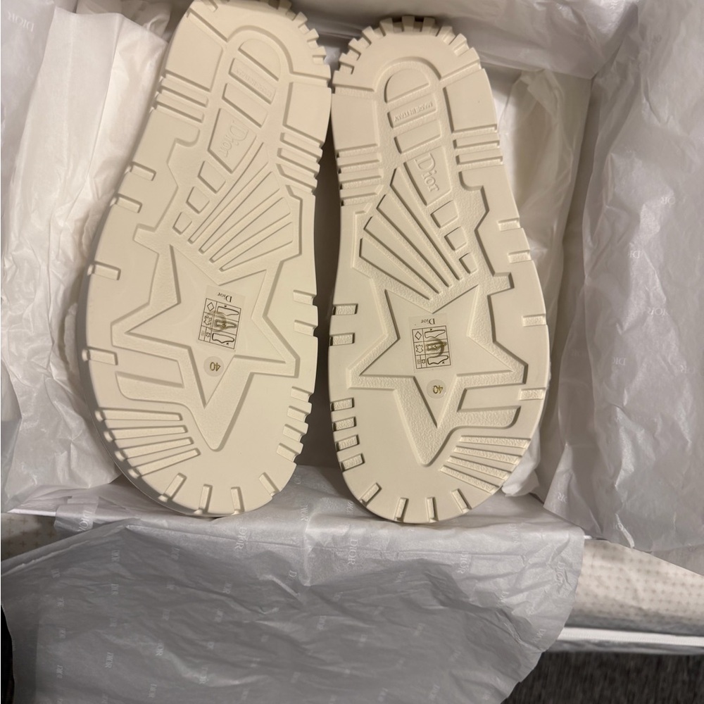Dior Cream and Black Fuzzy Sandals - Picture 3 of 6